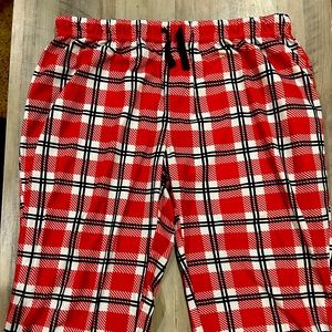 Women’s Red, black, and white plaid pajamas